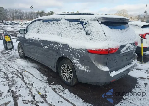 2018 Toyota Sienna Xle 8 Passenger from USA, damaged, VIN 5TDYZ3DC9JS961709